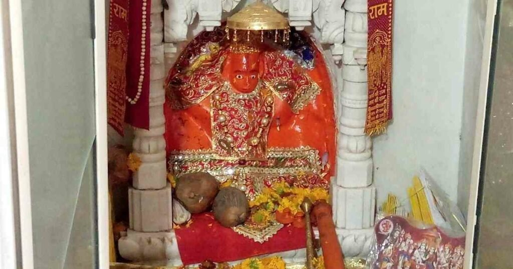 Lord Shri Hanuman ji is present in Pandokhar Sarkar Dham