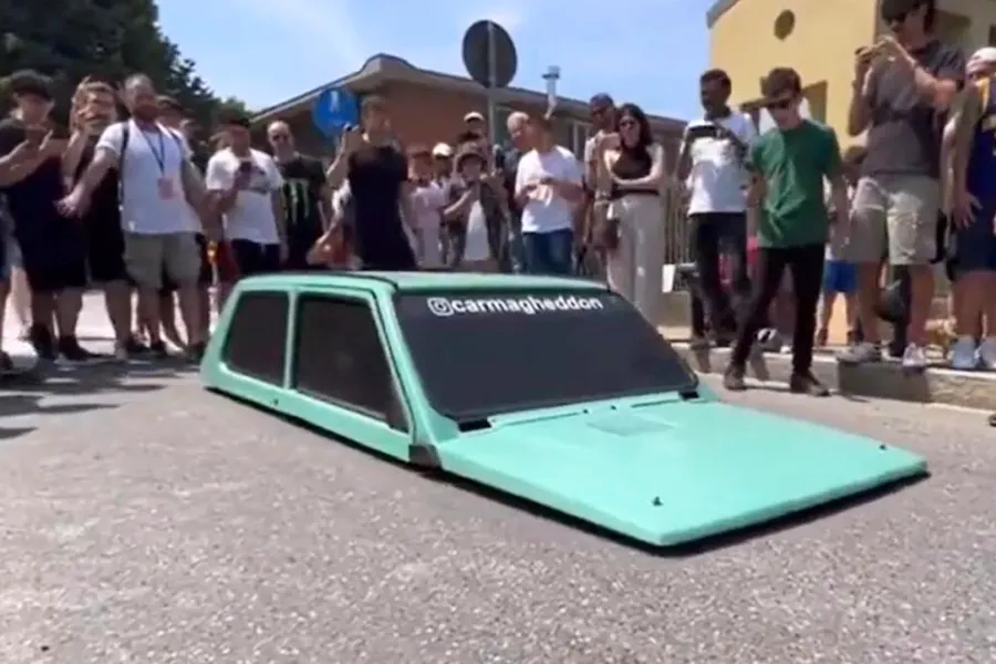 New car seen crawling on the road like a boat